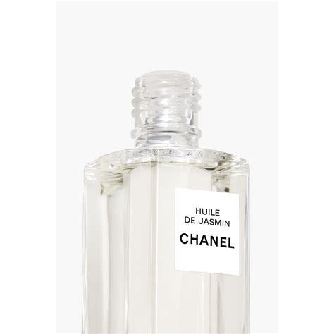 Review: Chanel Huile de Jasmine Revitalizing Facial Oil